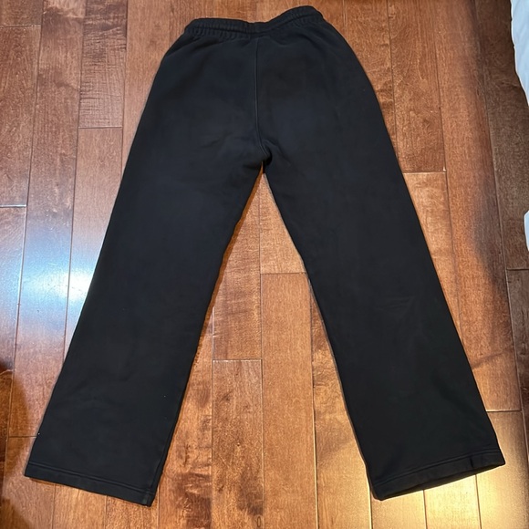 Tna Aritzia Boyfriend Fit Sweatpants - Picture 2 of 3
